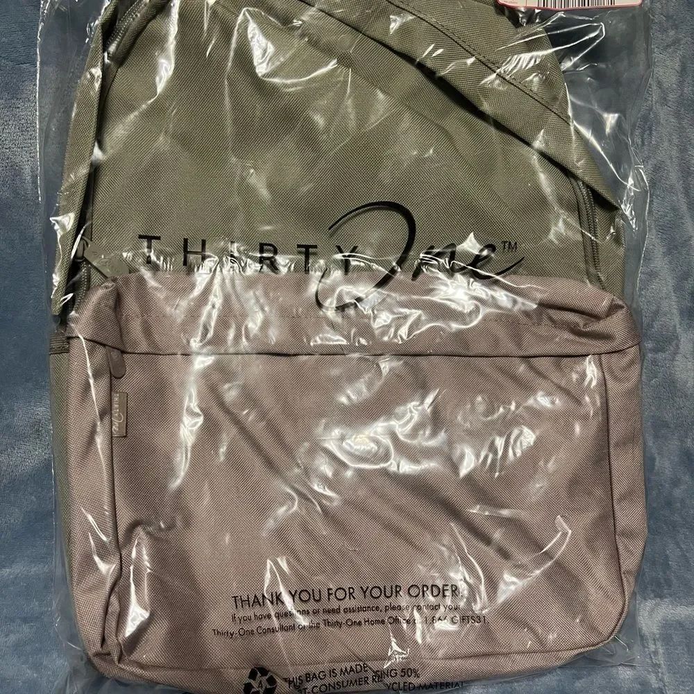 Thirty-One Men's Gray and Tan Bag